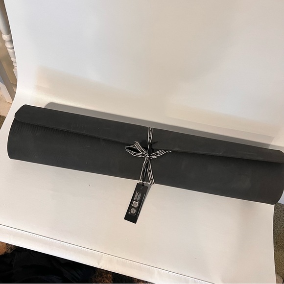 VERSACE CRETE DE FLEUR YOGA MAT - Picture 3 of 6